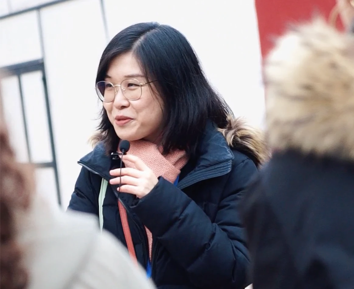 A licensed guide speaking to her group