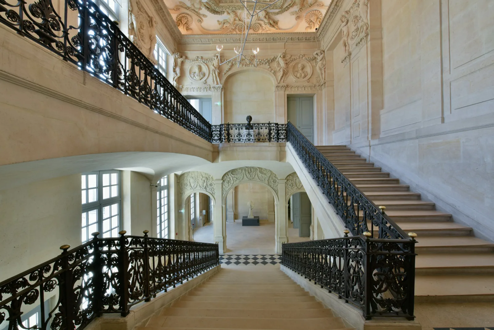 Le grand escalier de l'hôtel Salé, musée national Picasso-Paris