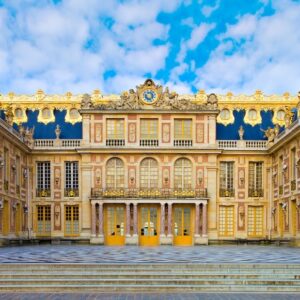 Versailles palace courtyard